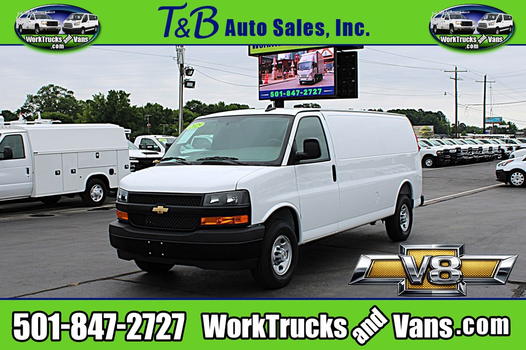 2025 Chevrolet Express 2500 Extended Work Van HD's photo