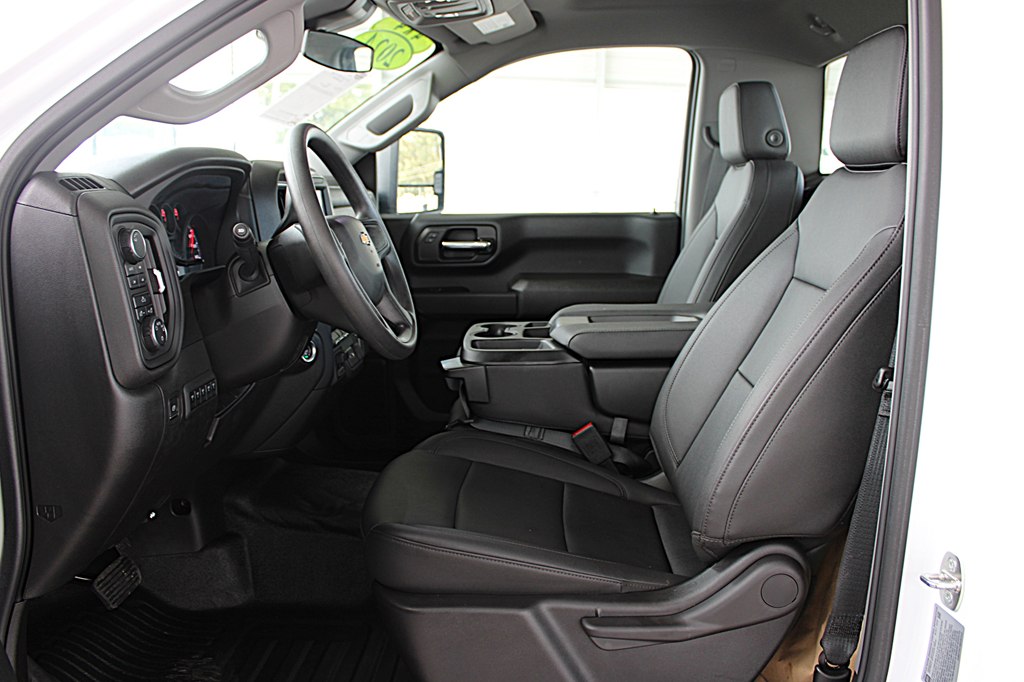 2024 Chevrolet Silverado 3500HD photo 10