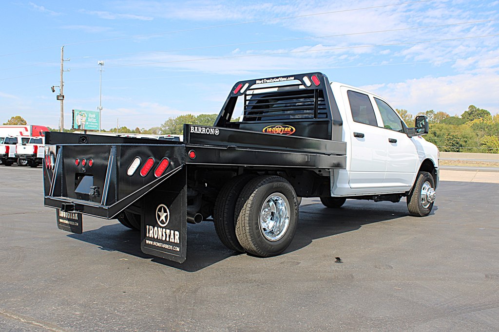2023 Ram 3500 Tradesman photo 4