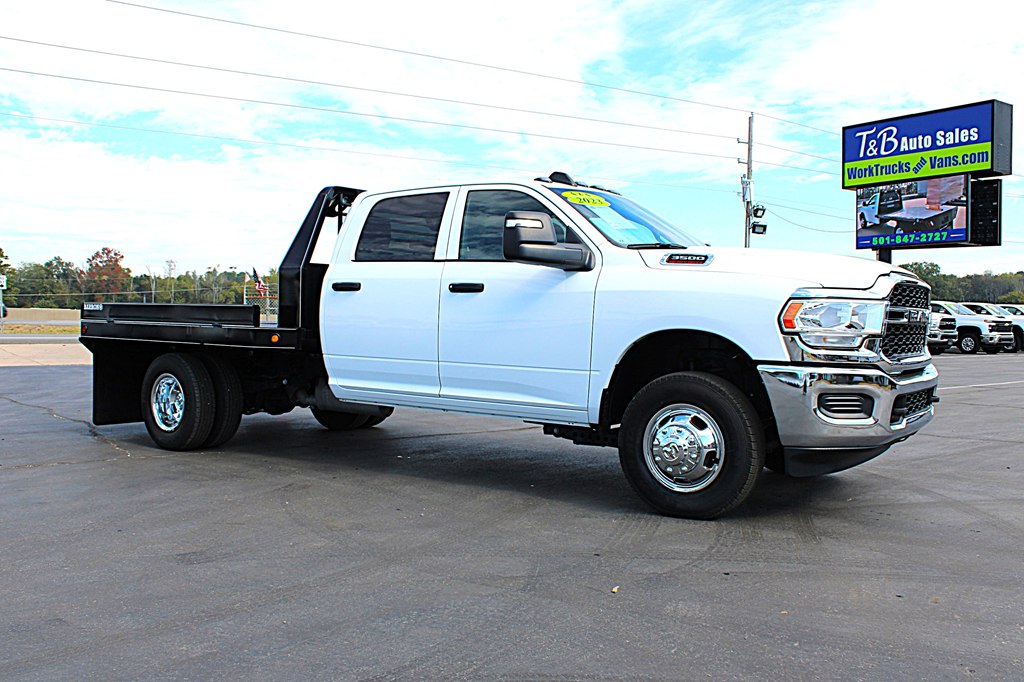 2023 Ram 3500 Tradesman photo 2