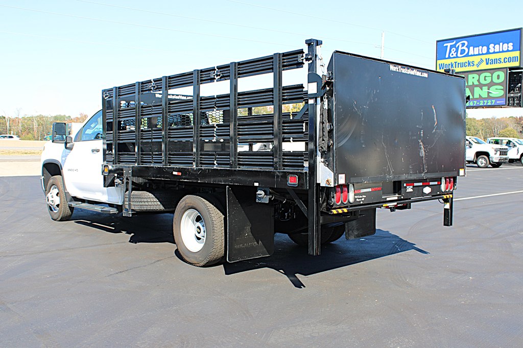 2022 Chevrolet Silverado 3500HD Work Truck photo 3