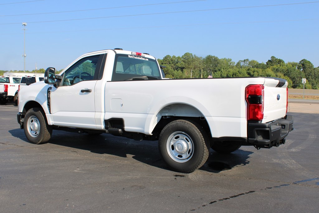 2023 Ford F-250 photo 4