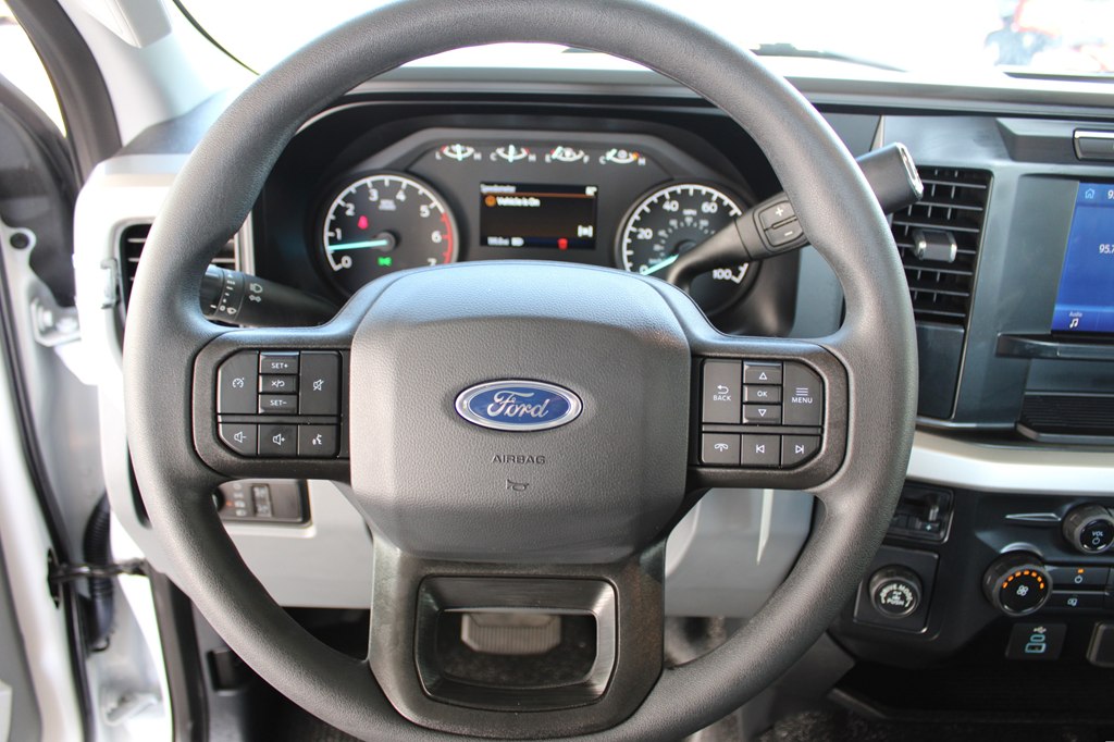 2023 Ford F-250 photo 16