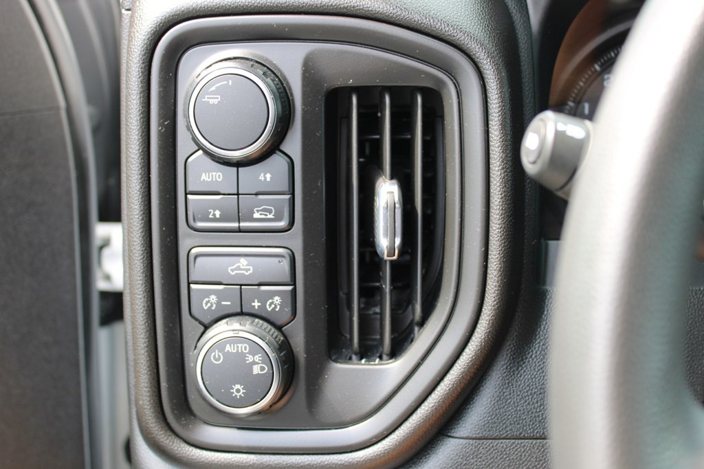 2024 Chevrolet Silverado 1500 photo 18