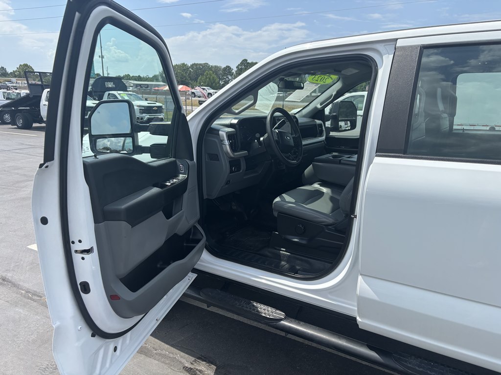 2023 Ford F-250 photo 7