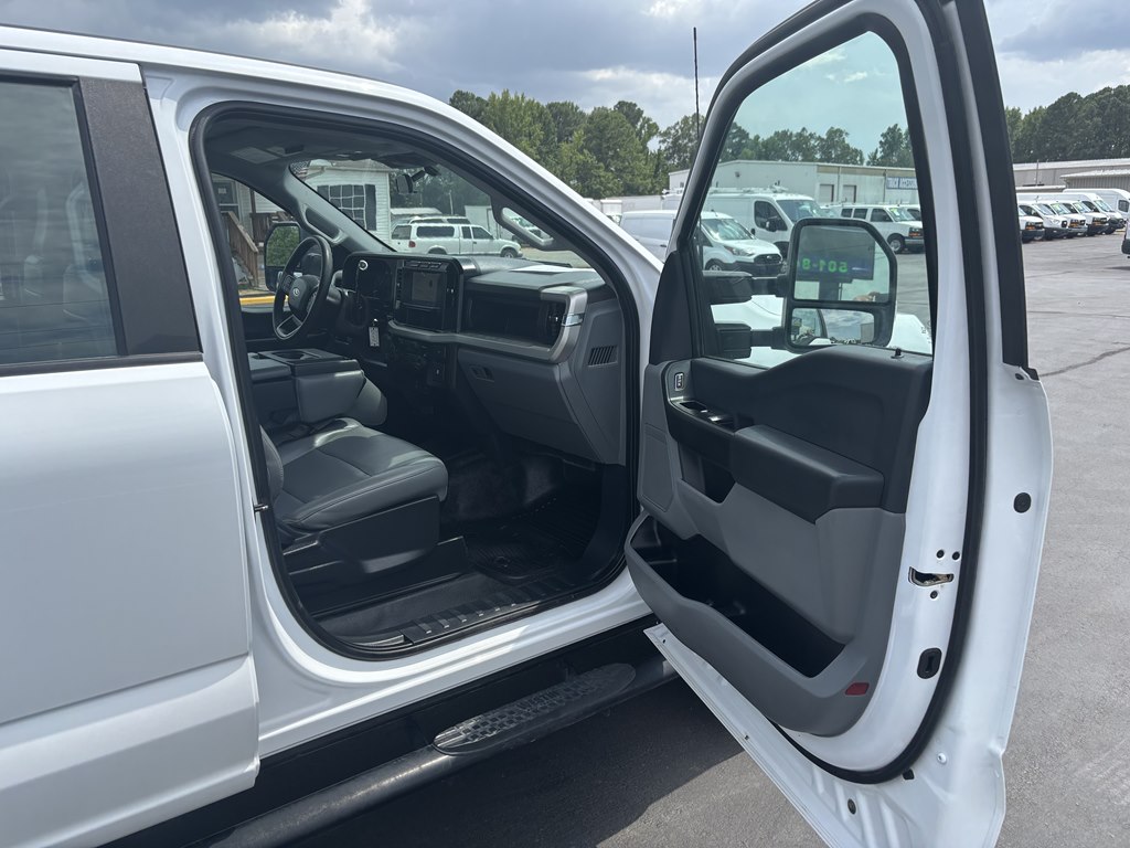2023 Ford F-250 photo 5