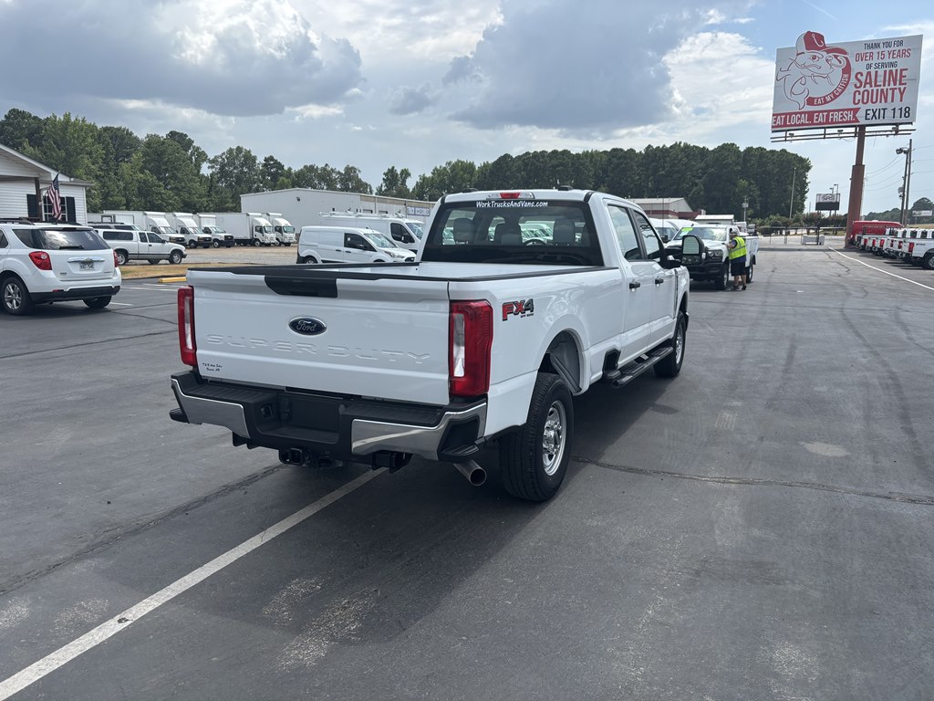 2023 Ford F-250 photo 4