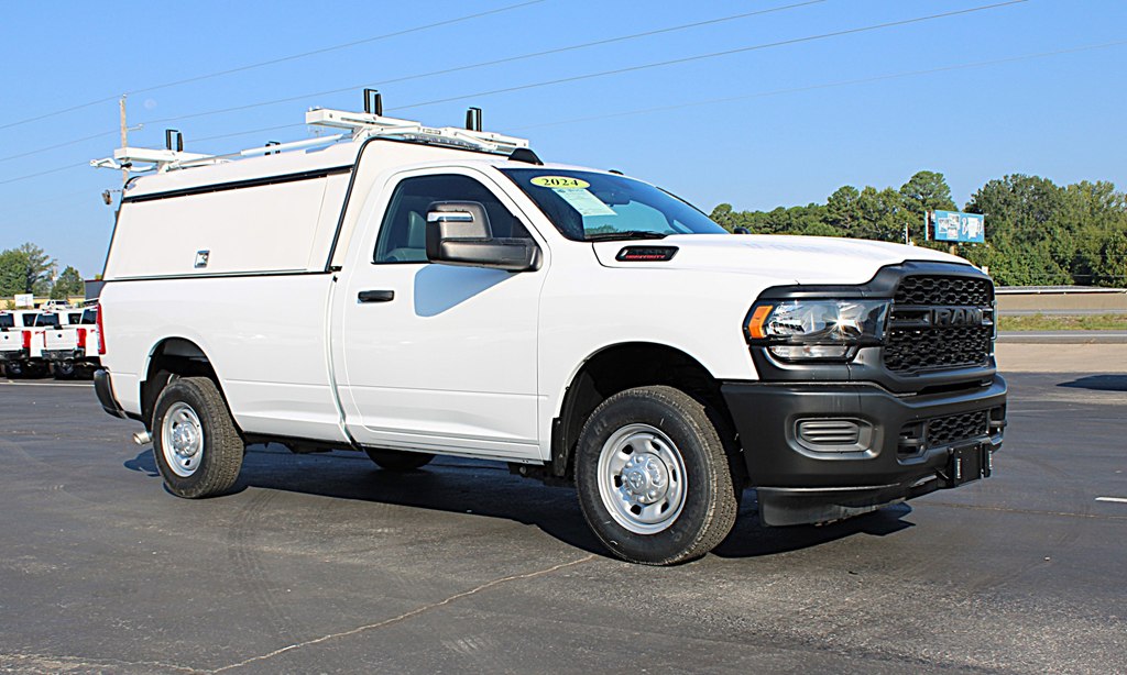 2024 Ram 2500 Tradesman photo 2