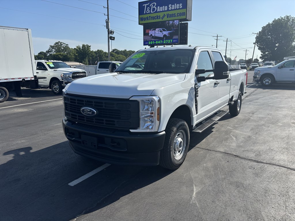 2024 Ford F-250 photo 2