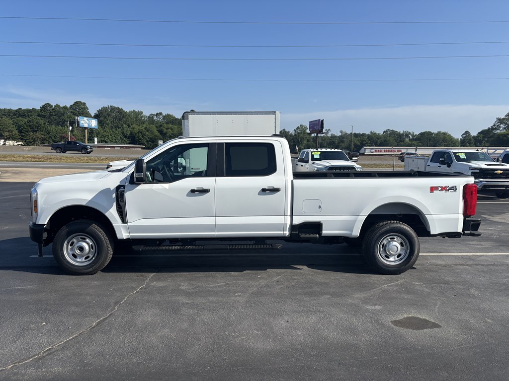 2024 Ford F-250 photo 3