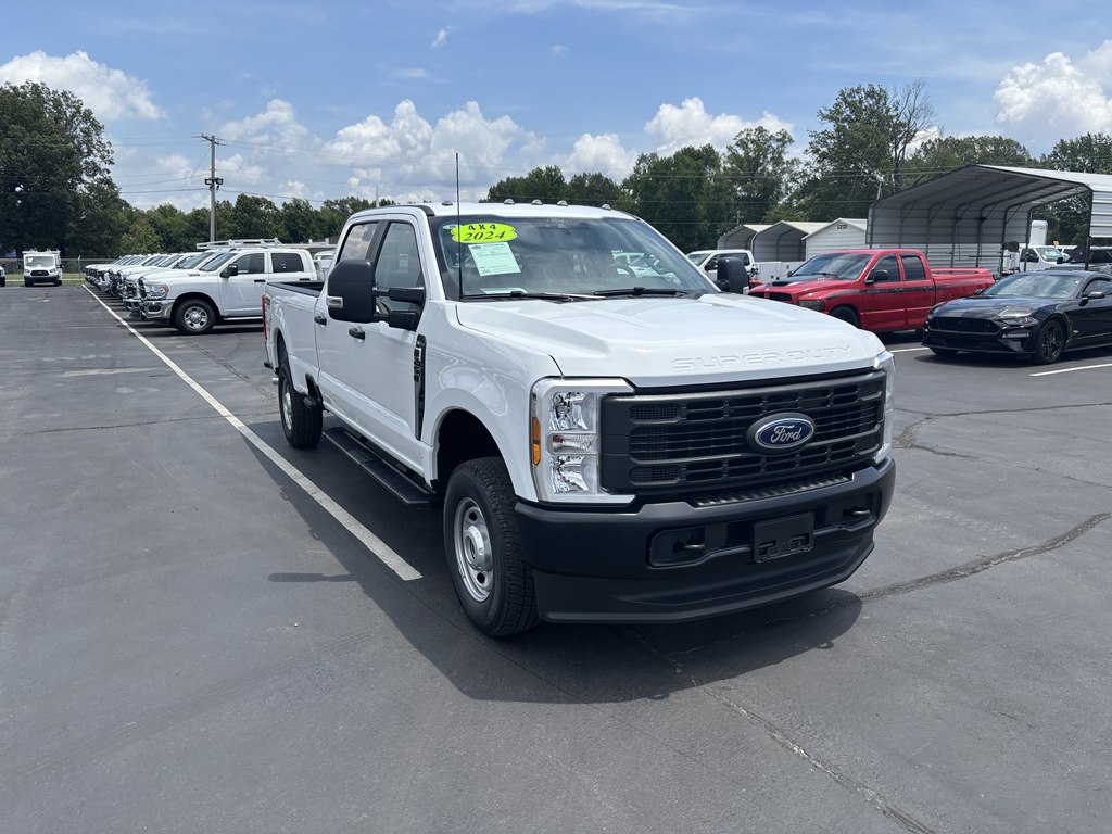 2024 Ford F-250 photo 2