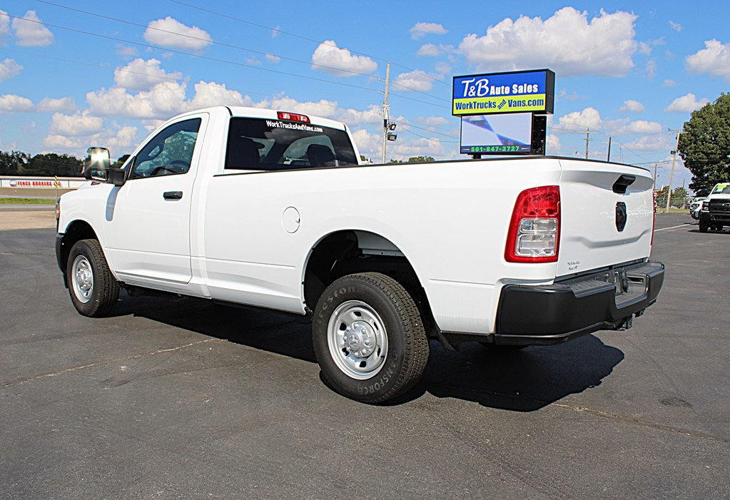 2024 Ram 2500 Tradesman photo 4