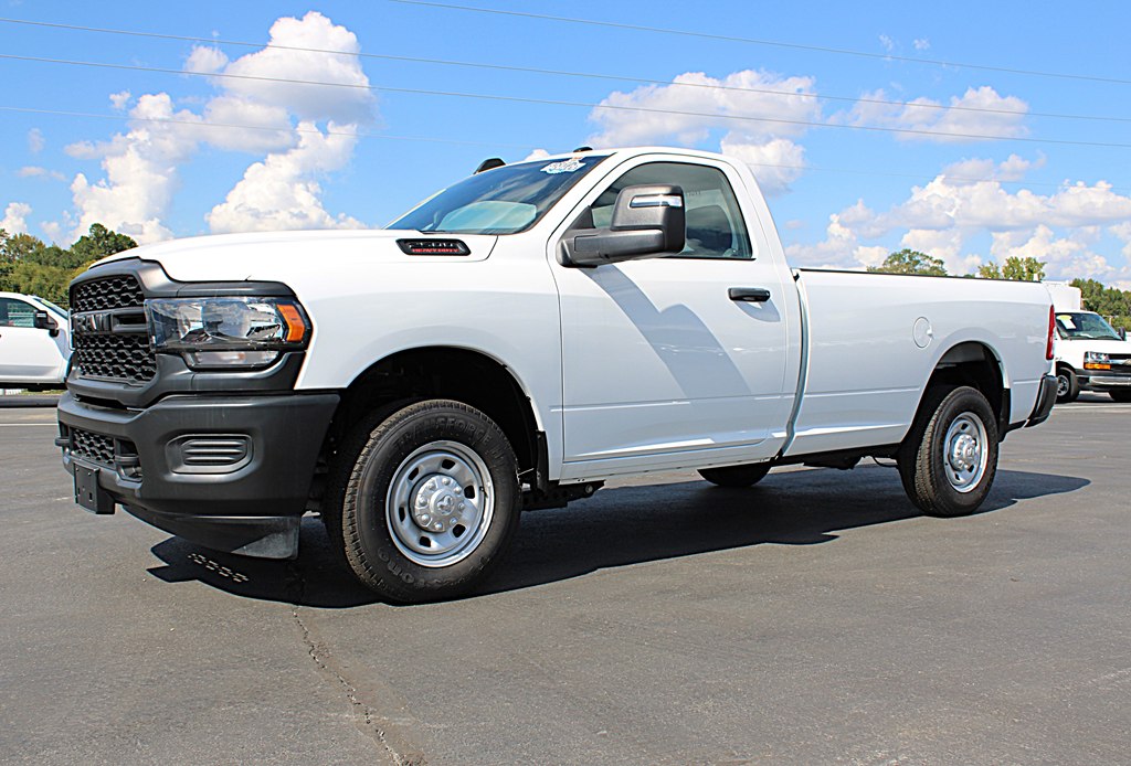 2024 Ram 2500 Tradesman photo 2