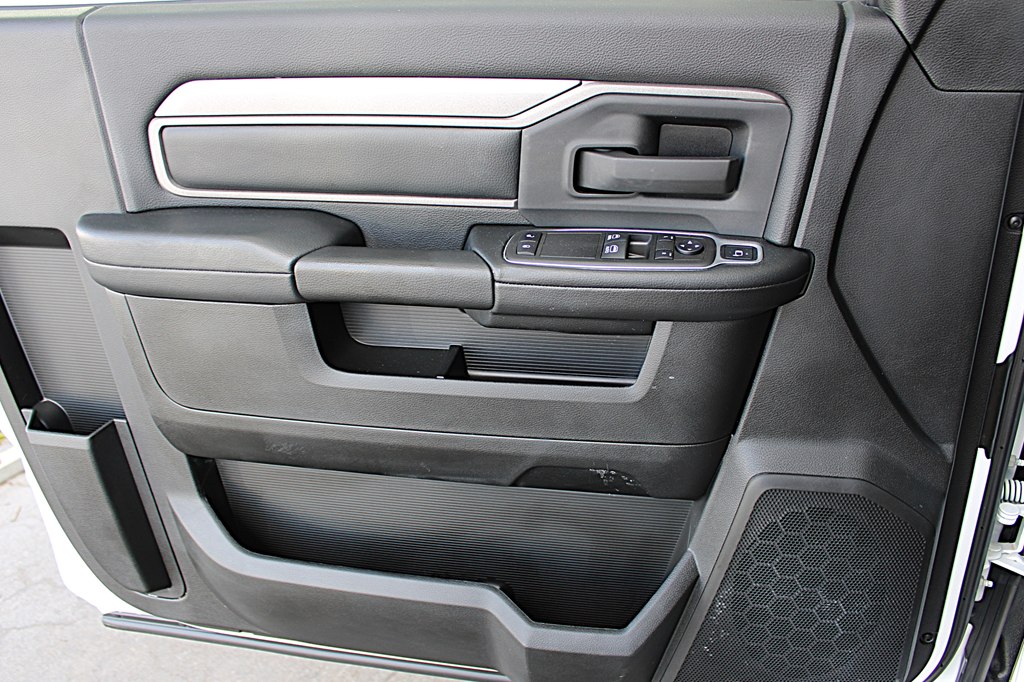 2024 Ram 2500 Tradesman photo 16