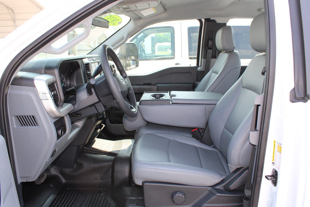 2025 Ford F-250 XL photo 13