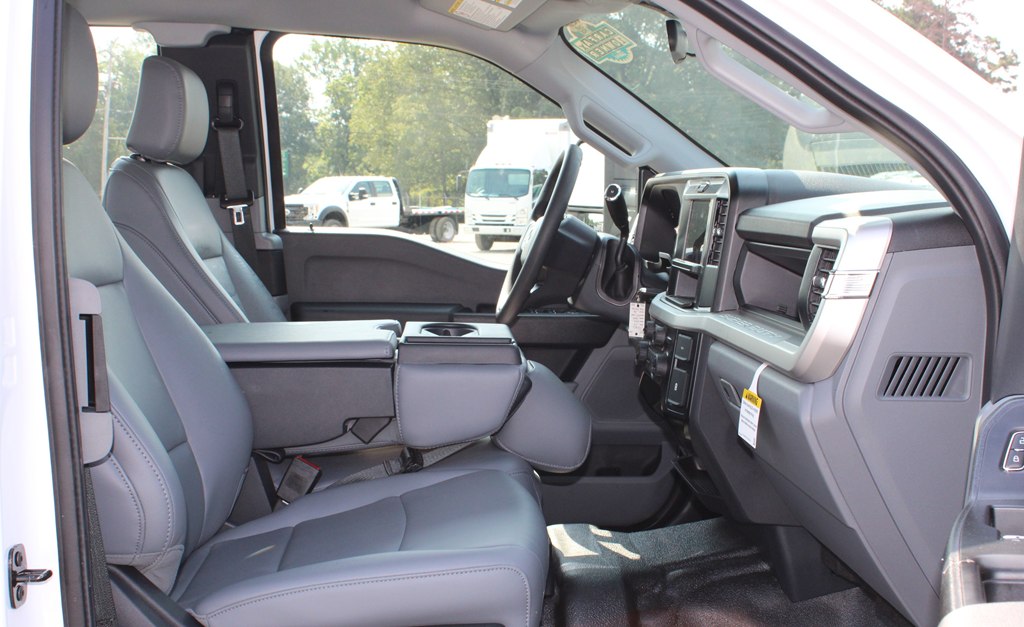 2025 Ford F-250 XL photo 14