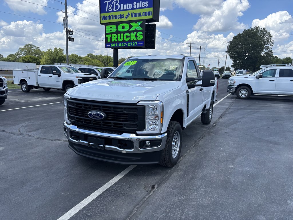 2024 Ford F-250 photo 2