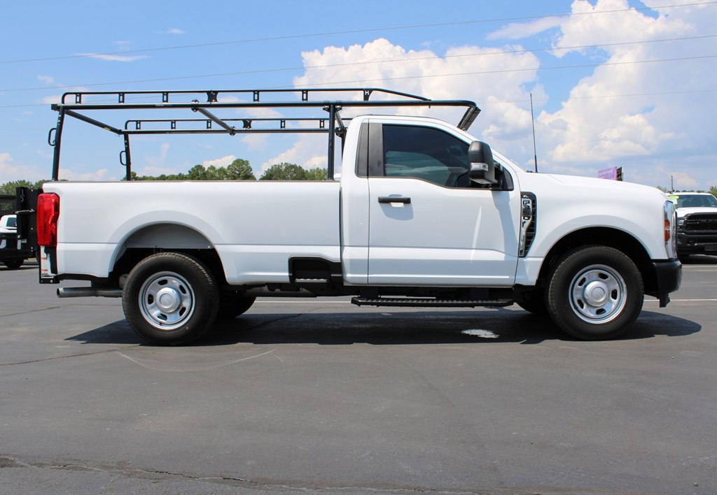 2024 Ford F-350 photo 6