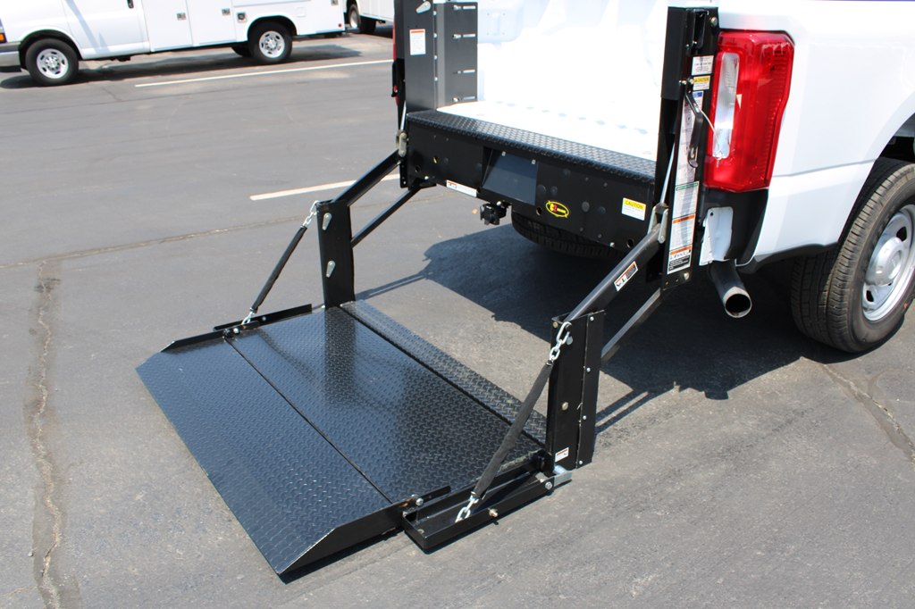 2024 Ford F-350 photo 10