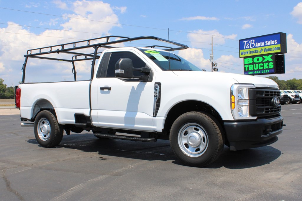 2024 Ford F-350 photo 4