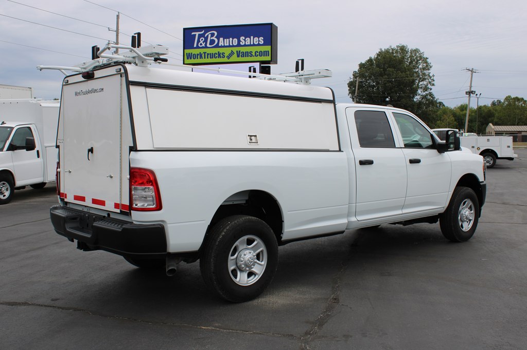 2023 Ram 3500 Tradesman photo 5