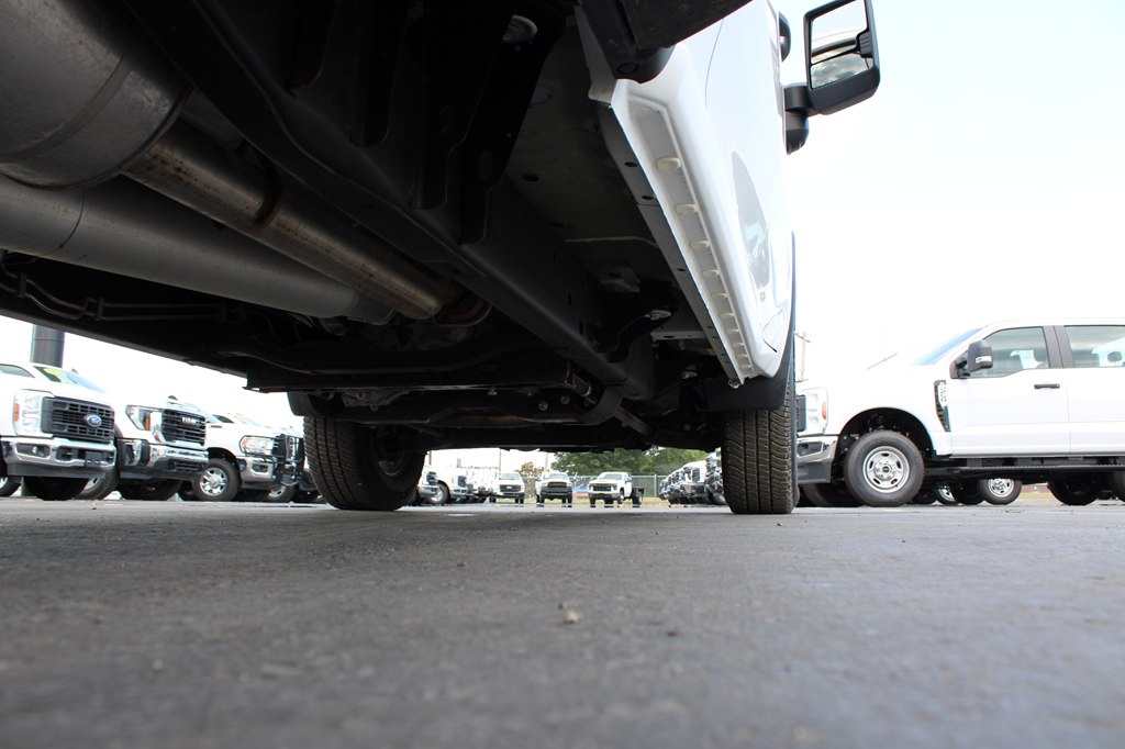 2023 Gmc Sierra 3500 WT photo 35