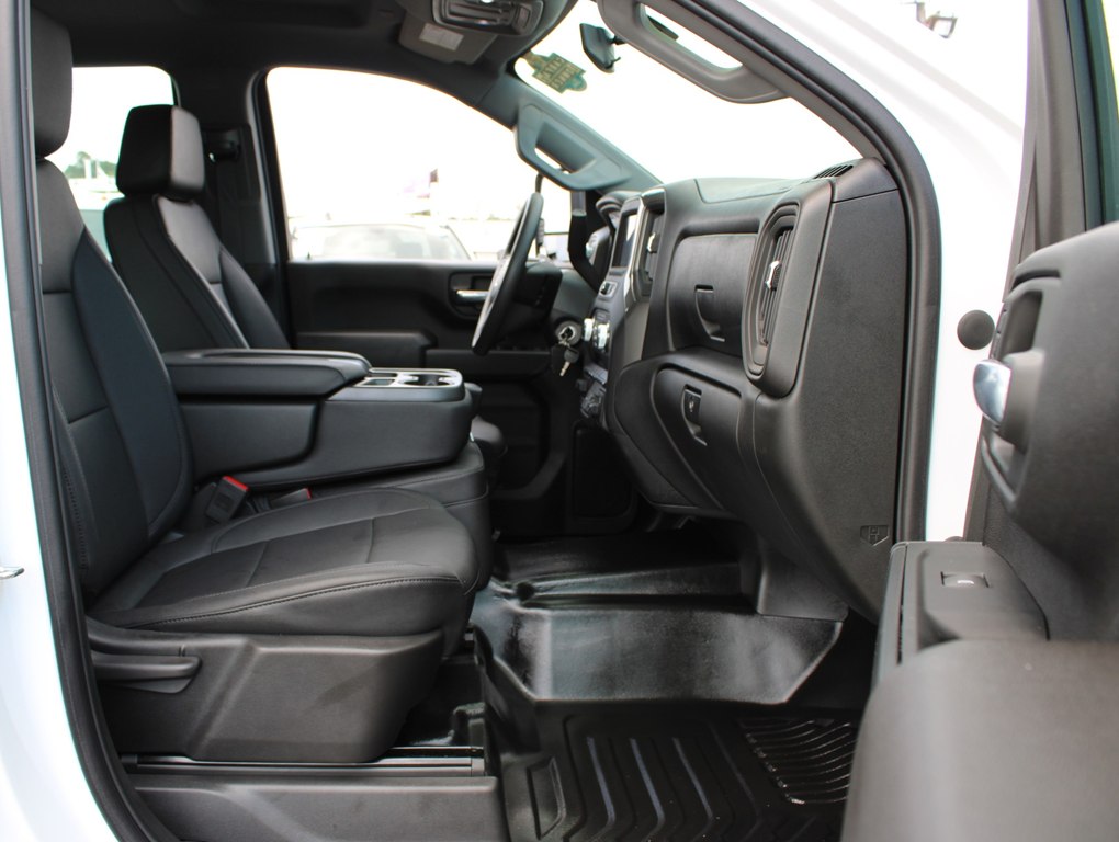 2023 Gmc Sierra 3500 WT photo 18
