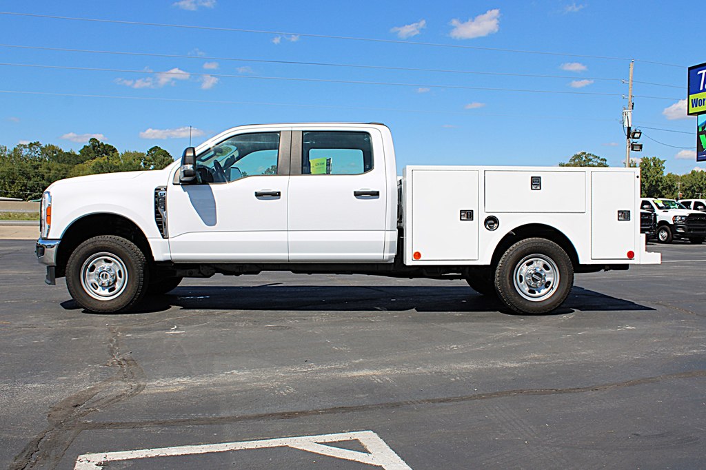 2023 Ford F-350 photo 5