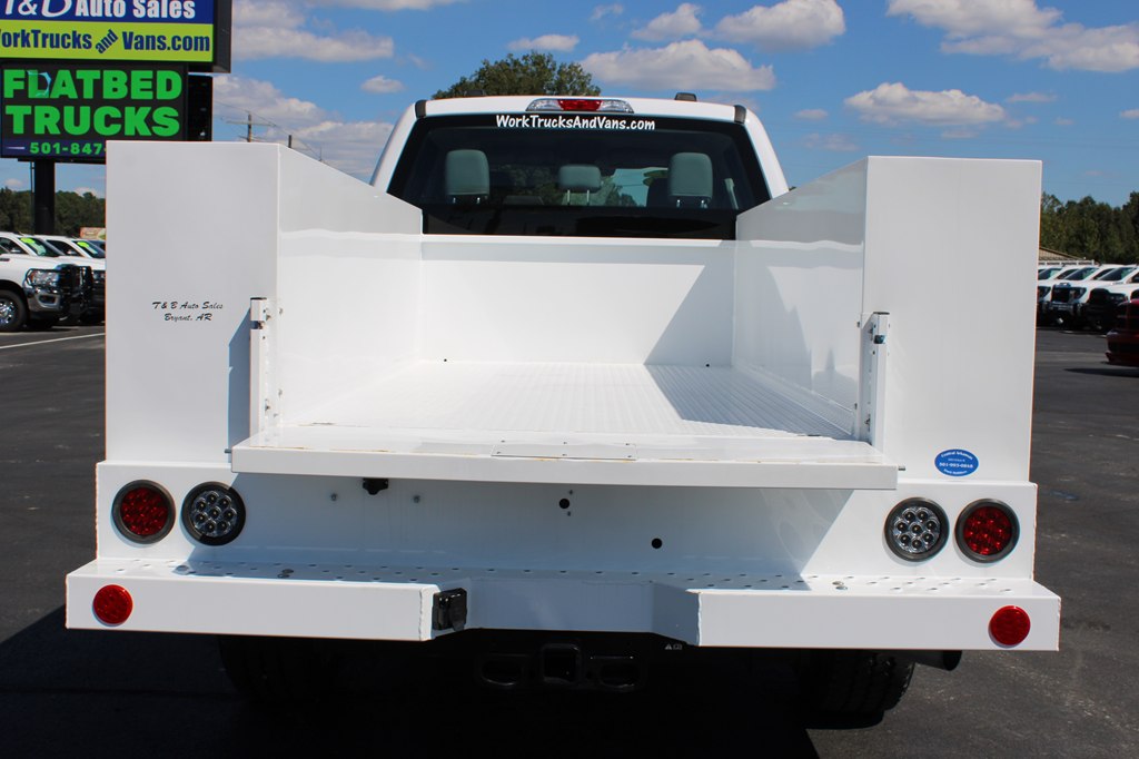 2023 Ford F-350 photo 11