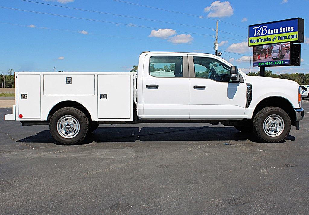 2023 Ford F-350 photo 7