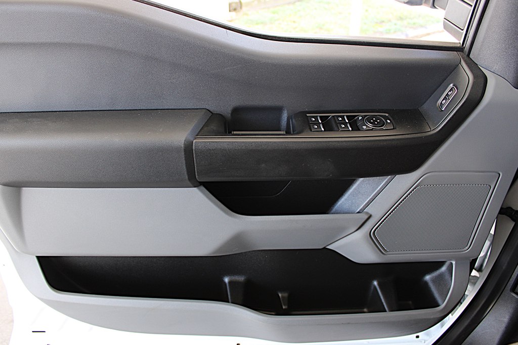 2023 Ford F-350 photo 17