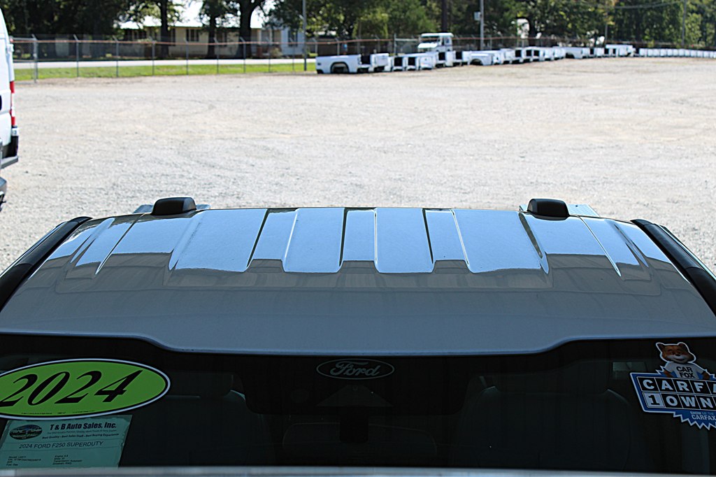 2024 Ford F-250 photo 14