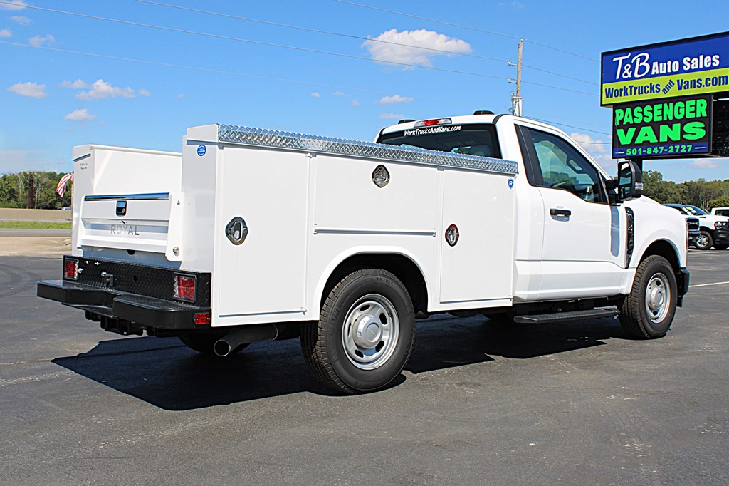 2024 Ford F-250 photo 5