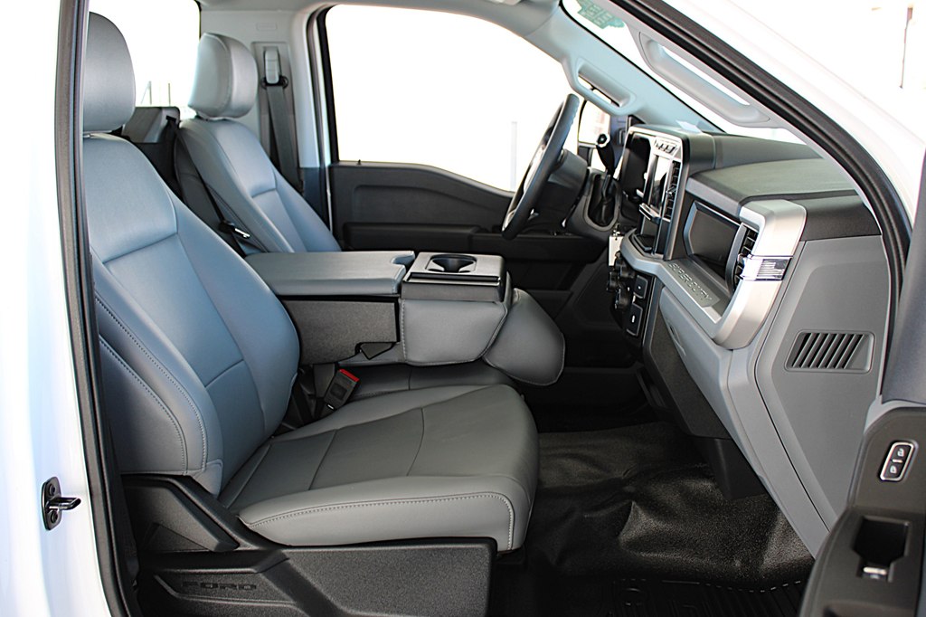 2024 Ford F-250 photo 17