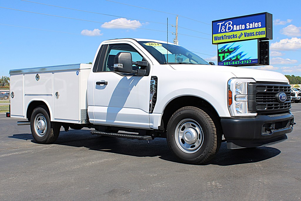 2024 Ford F-250 photo 3