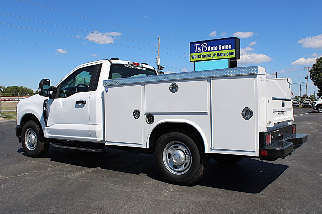 2024 Ford F-250 photo 4
