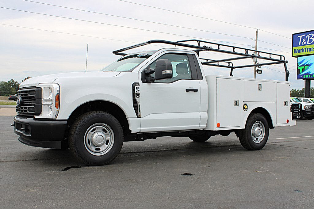 2024 Ford F-250 photo 2