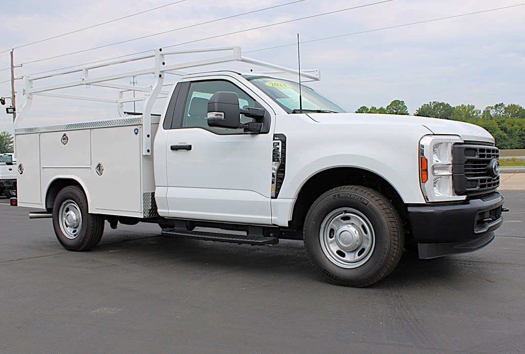2024 Ford F-250 photo 3