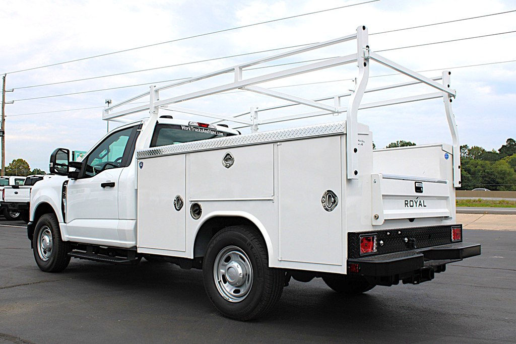 2024 Ford F-250 photo 4