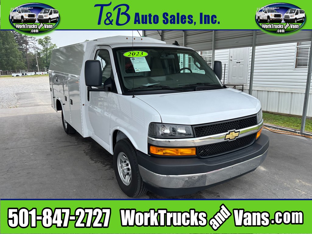 U4953 2023 CHEVROLET 3500 EXPRESS