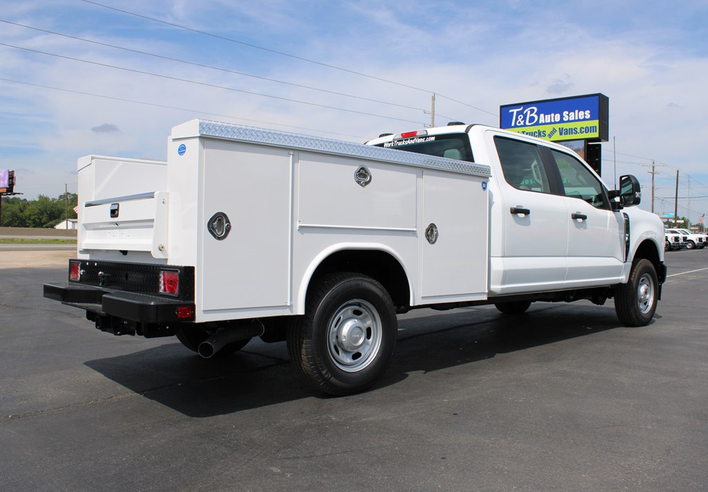 2025 Ford F-250 photo 5