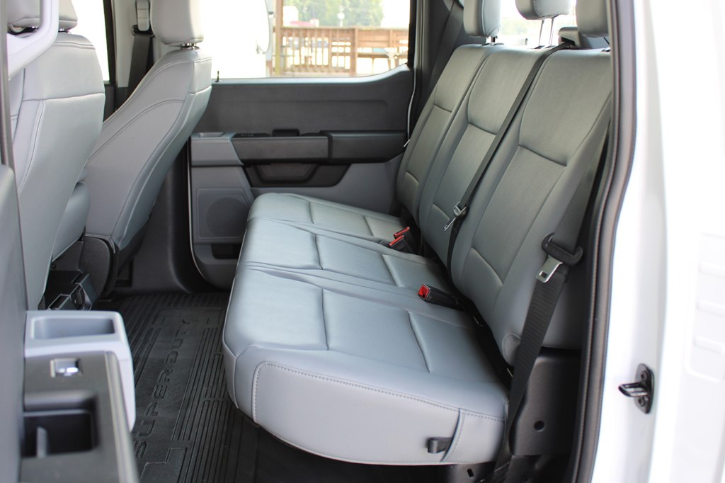 2025 Ford F-250 photo 17