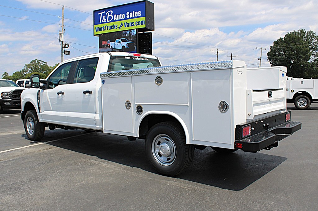 2025 Ford F-250 photo 4