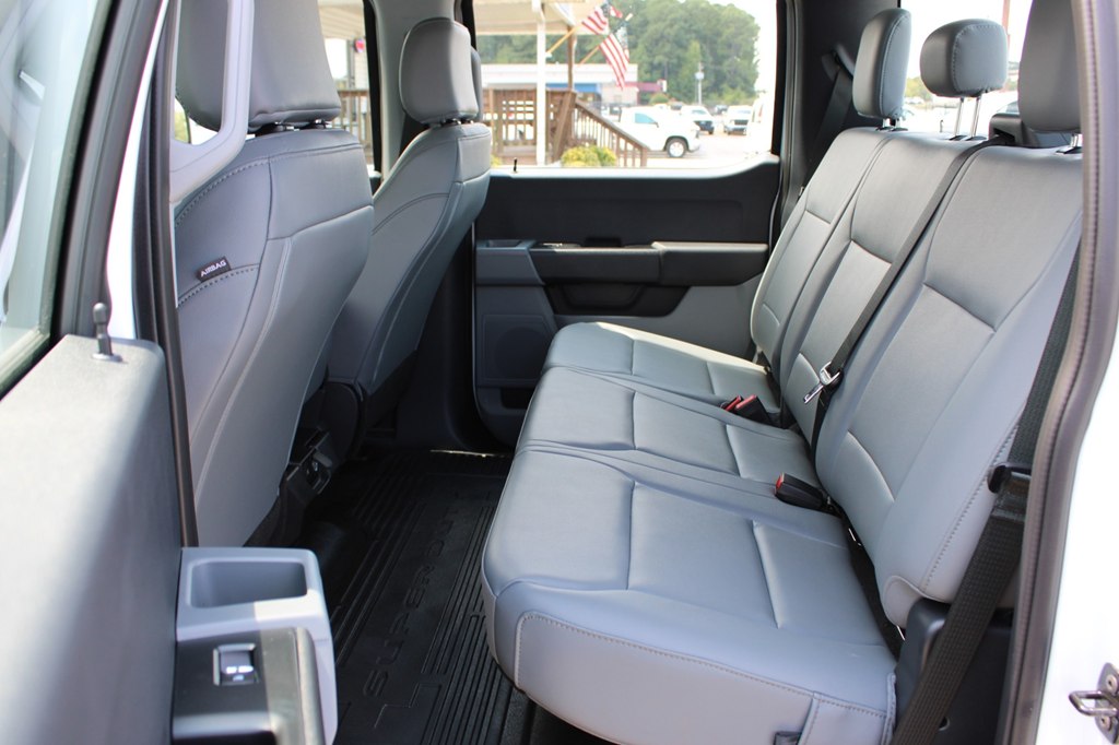 2025 Ford F-250 photo 17