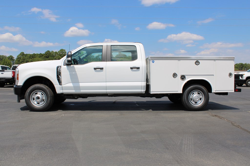 2025 Ford F-250 photo 6