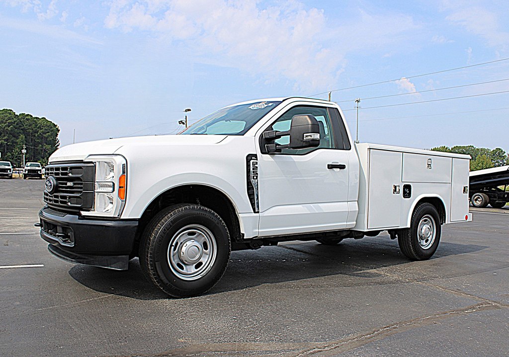 2023 Ford F-250 photo 3