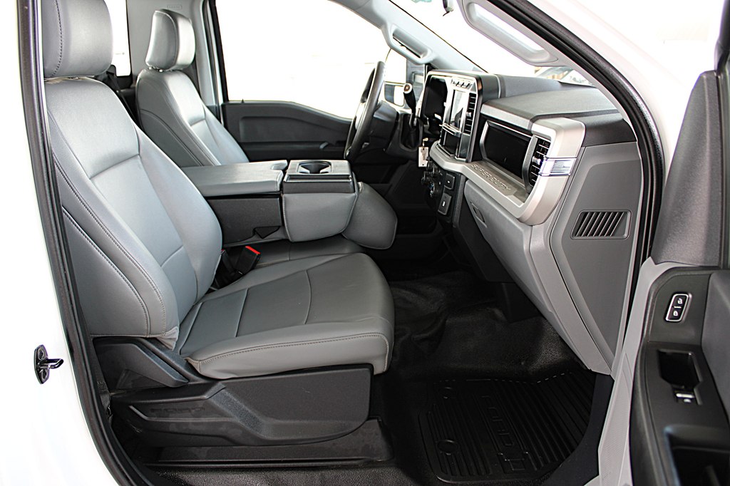 2023 Ford F-250 photo 16