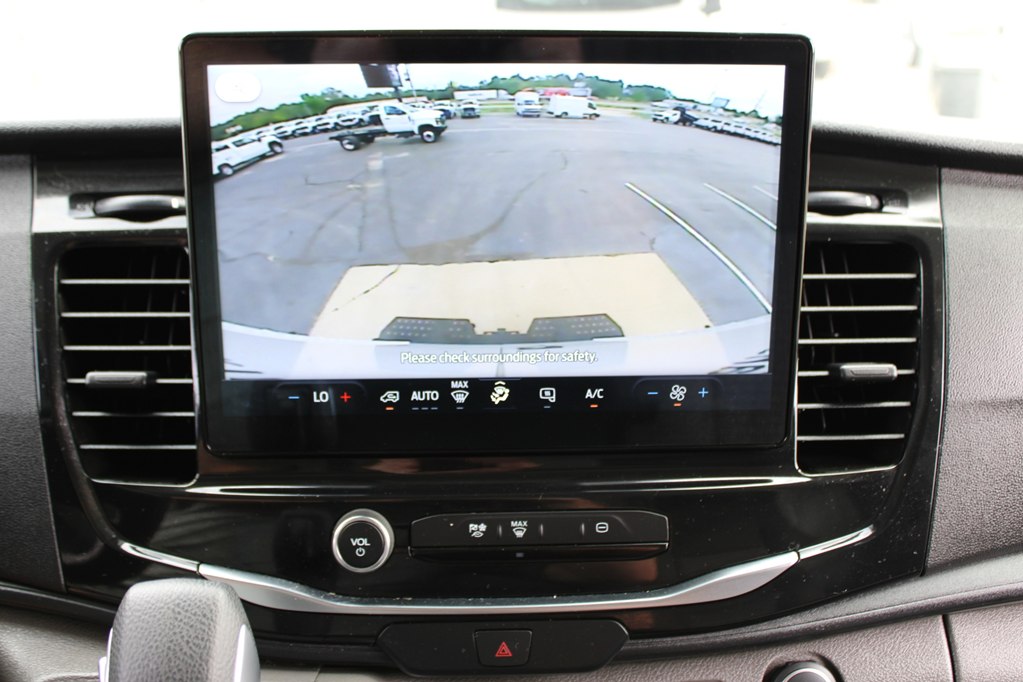 2023 Ford Transit Cutaway photo 19