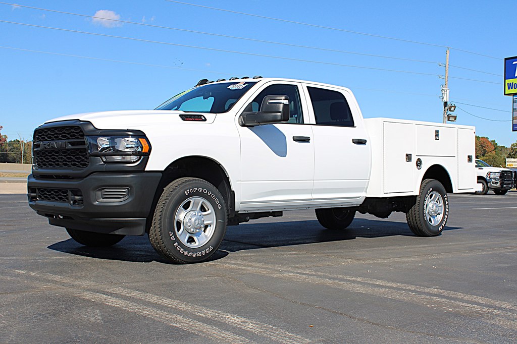 2024 Ram 2500 Tradesman photo 3