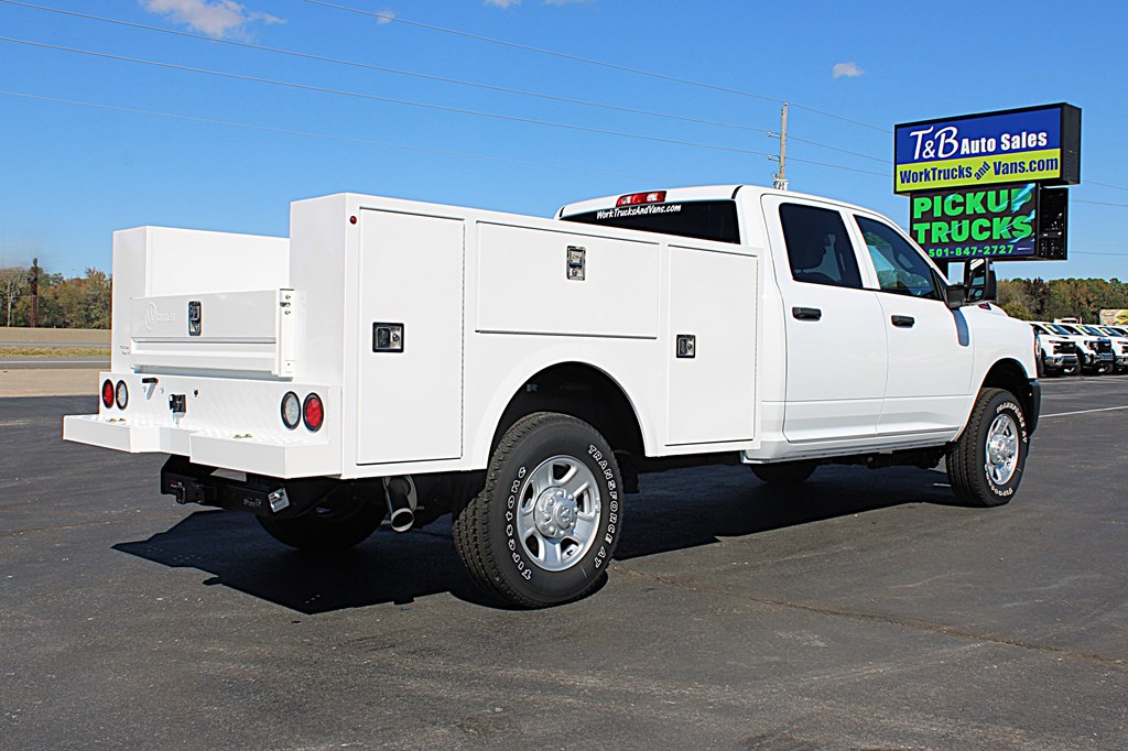 2024 Ram 2500 Tradesman photo 4